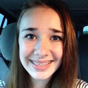 Meet your Posher, Hali